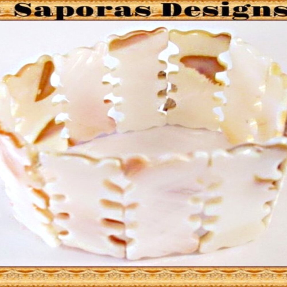 Real Sea Shell Bracelet Stretchable Elastic Fits Most Wrist Women/Teen Gift